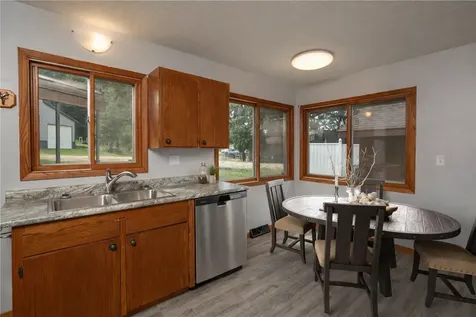 40402 Ryans Bay Road Zumbro Falls MN 55991