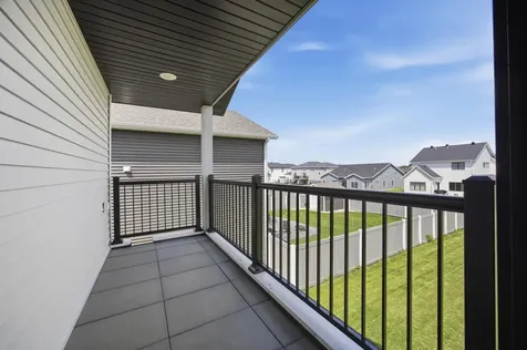 8068 Goldfinch Drive Horace ND 58047