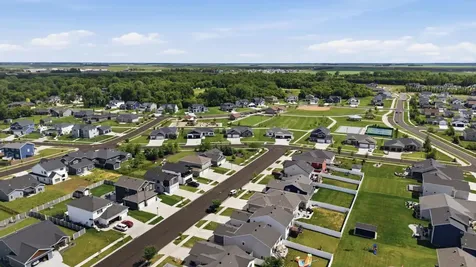 8068 Goldfinch Drive Horace ND 58047