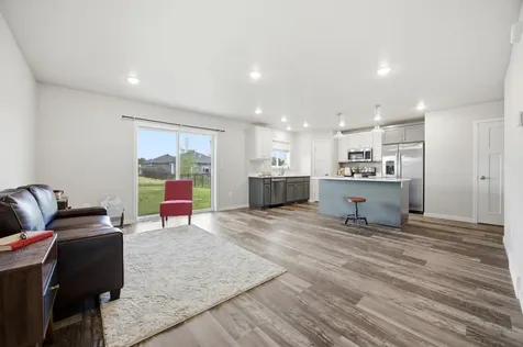 8068 Goldfinch Drive Horace ND 58047