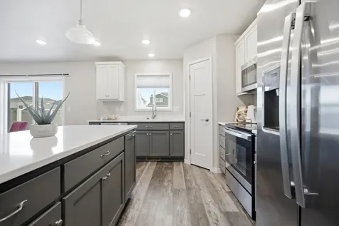 8068 Goldfinch Drive Horace ND 58047
