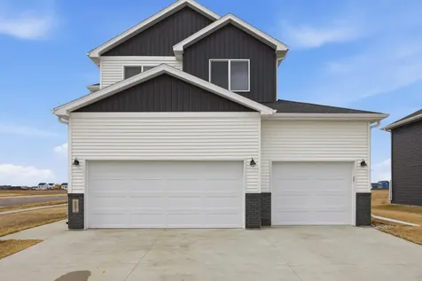 6683 28th Street S Fargo ND 58104