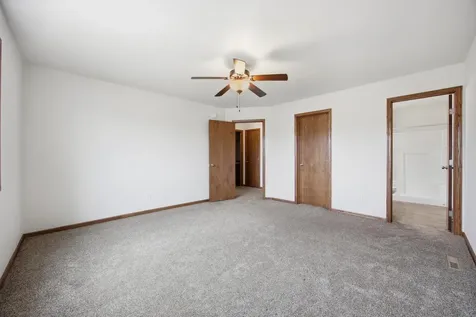 5957 57th Avenue S Fargo ND 58104