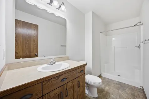5957 57th Avenue S Fargo ND 58104