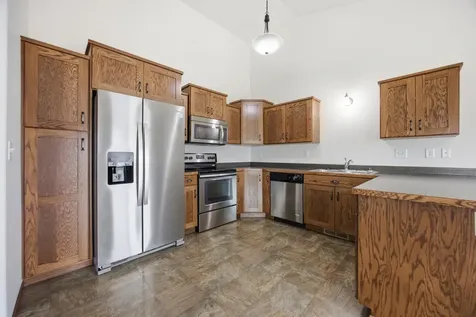 5957 57th Avenue S Fargo ND 58104