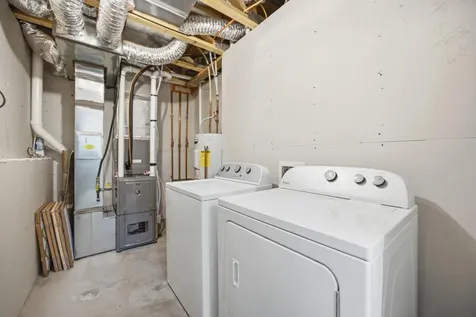 5957 57th Avenue S Fargo ND 58104