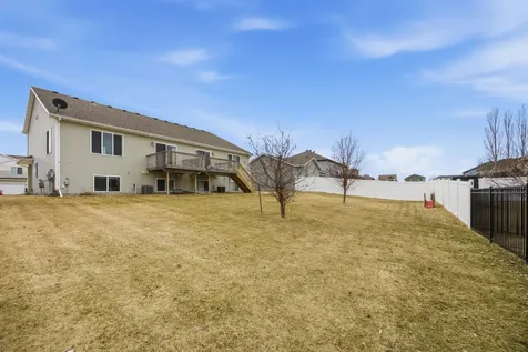 5957 57th Avenue S Fargo ND 58104