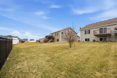 5957 57th Avenue S Fargo ND 58104