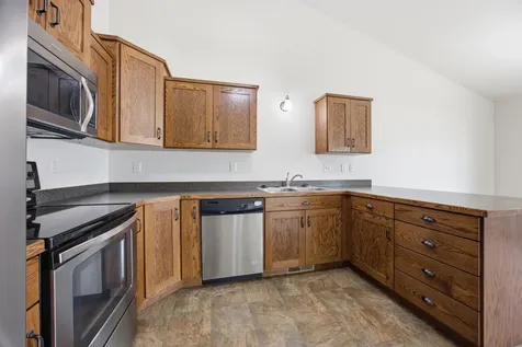 5957 57th Avenue S Fargo ND 58104