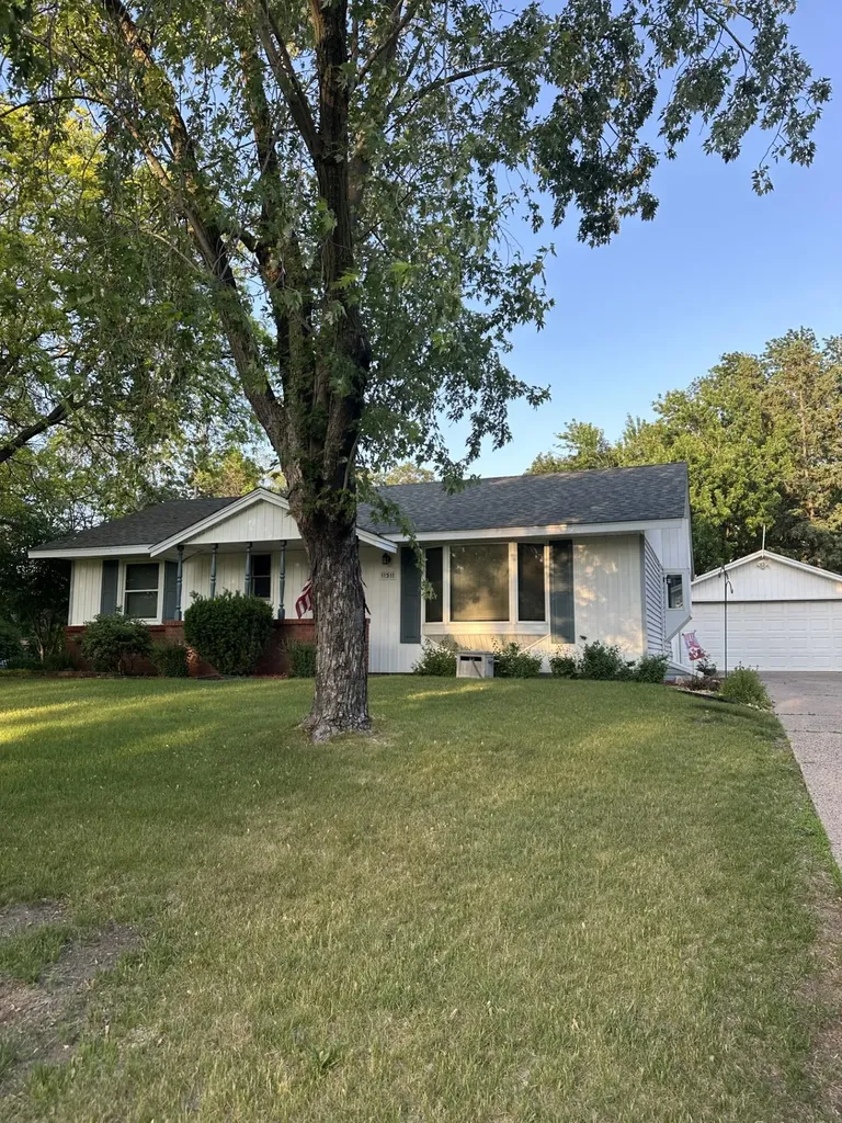 11311 Swallow Street NW Coon Rapids MN 55433