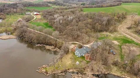 13345 25th Avenue NW Oronoco MN 55960
