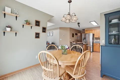 2222 Boulder Point Shakopee MN 55379