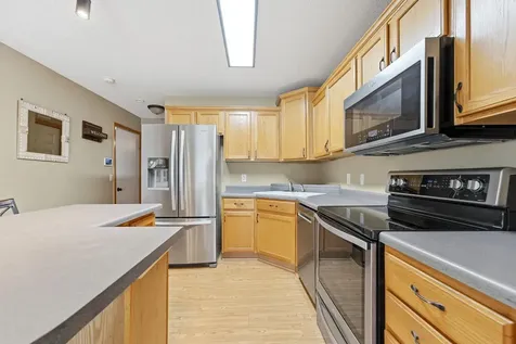 2222 Boulder Pointe Shakopee MN 55379