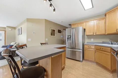 2222 Boulder Pointe Shakopee MN 55379