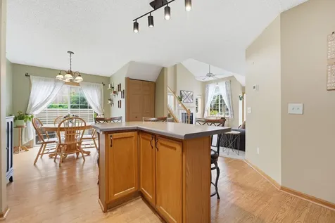 2222 Boulder Pointe Shakopee MN 55379