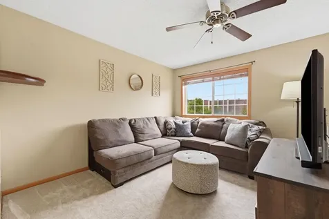2222 Boulder Pointe Shakopee MN 55379