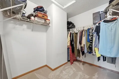2222 Boulder Pointe Shakopee MN 55379