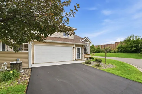 2222 Boulder Point Shakopee MN 55379