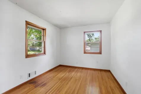 1536 Selby Avenue Saint Paul Park MN 55071