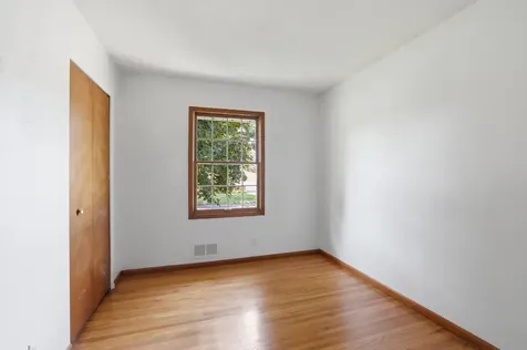 1536 Selby Avenue Saint Paul Park MN 55071