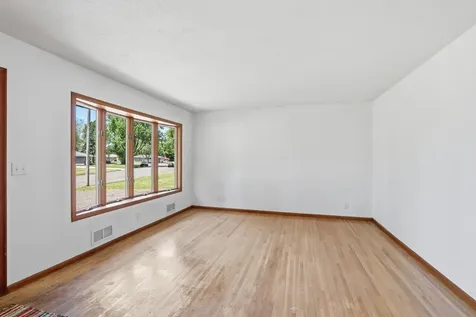 1536 Selby Avenue Saint Paul Park MN 55071