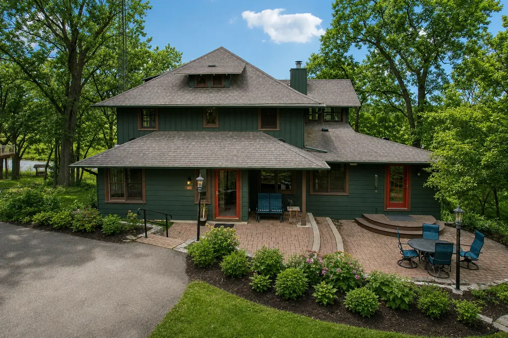 15 2nd Avenue SW Oronoco MN 55960