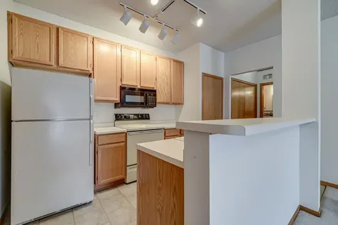 8372 Kimball Drive Eden Prairie MN 55347