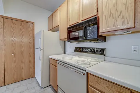 8372 Kimball Drive Eden Prairie MN 55347