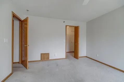 8372 Kimball Drive Eden Prairie MN 55347