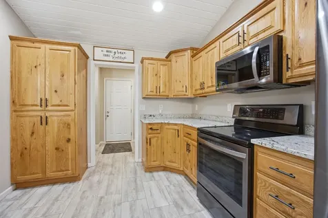 5539 Sunflower Lane S Fargo ND 58104
