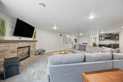 5539 Sunflower Lane S Fargo ND 58104