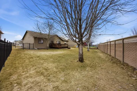 5539 Sunflower Lane S Fargo ND 58104