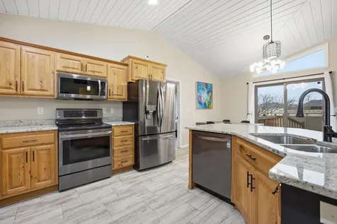 5539 Sunflower Lane S Fargo ND 58104