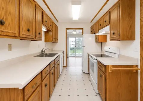 1516 19 1/2 Street S Moorhead MN 56560