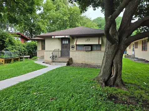 1098 26th Avenue SE Minneapolis MN 55414