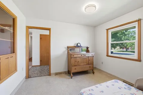 301 S Market Street Belle Plaine MN 56011