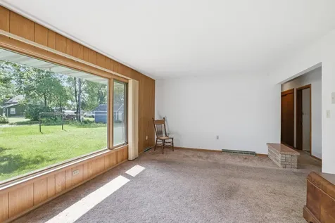 301 S Market Street Belle Plaine MN 56011