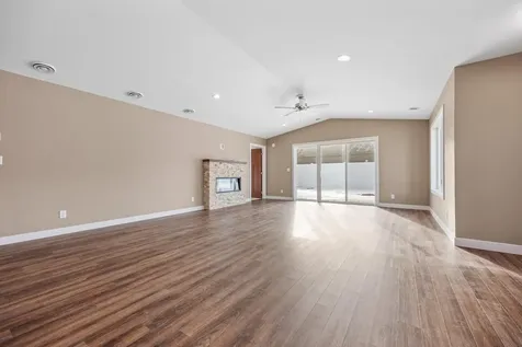 2332 30th Avenue S Fargo ND 58104