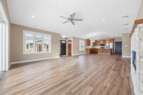 2332 30th Avenue S Fargo ND 58104