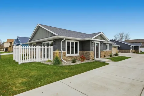 2330 30 Avenue S Fargo ND 58104