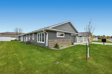 2330 30 Avenue S Fargo ND 58104