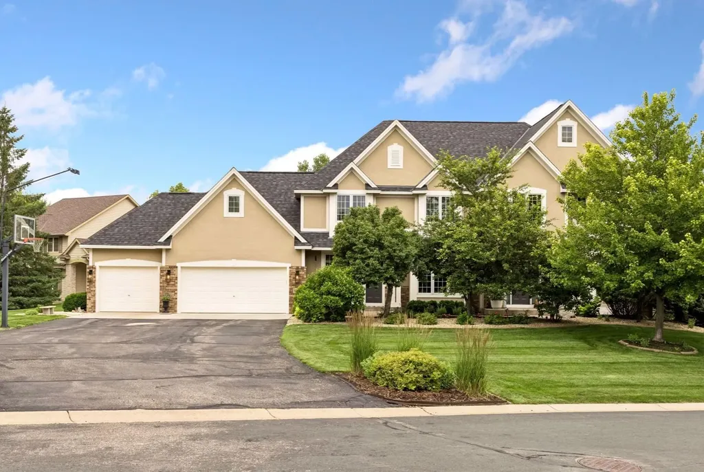 6815 Ruby Lane Chanhassen MN 55317