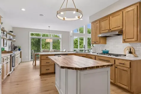 6815 Ruby Lane Chanhassen MN 55317