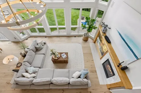 6815 Ruby Lane Chanhassen MN 55317