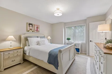 6815 Ruby Lane Chanhassen MN 55317