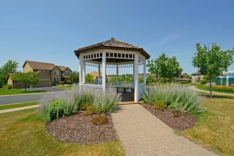 6815 Ruby Lane Chanhassen MN 55317