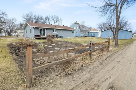 610 4th Street N Wahpeton ND 58075