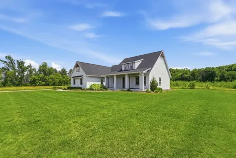 7591 255th Street Wyoming MN 55092