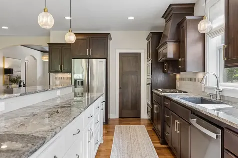 14 Beebe Avenue Mendota Heights MN 55118