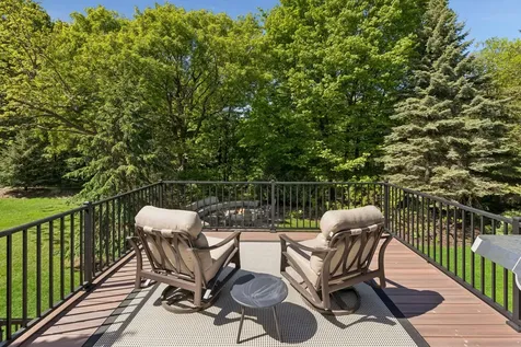 14 Beebe Avenue Mendota Heights MN 55118
